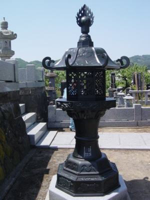 八角灯篭 納品 | 梵鐘・仏像・銅像・寺院仏具の 老子製作所